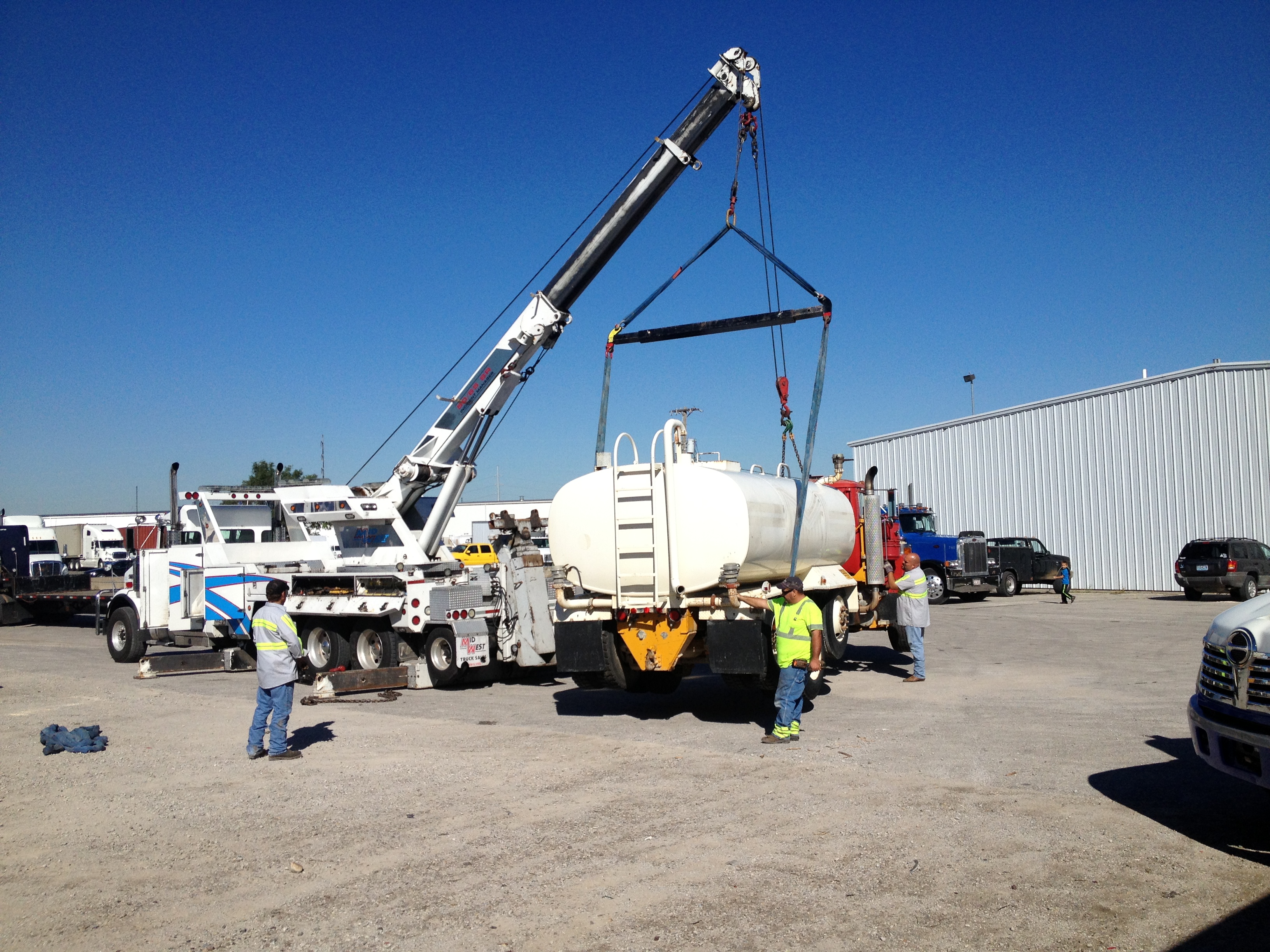 Truckdown.Com Truck Repair - 9nwgm83