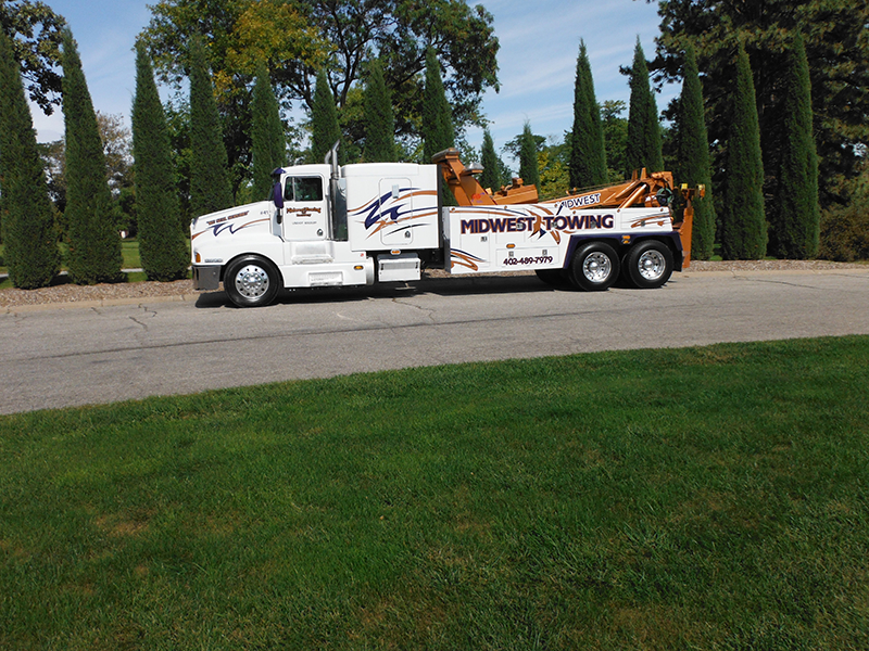 Midwest Towing and Recovery (Lincoln, NE) on TruckDown