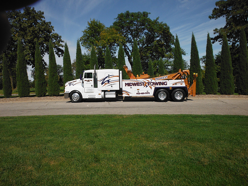 Midwest Towing and Recovery (Lincoln, NE) on TruckDown