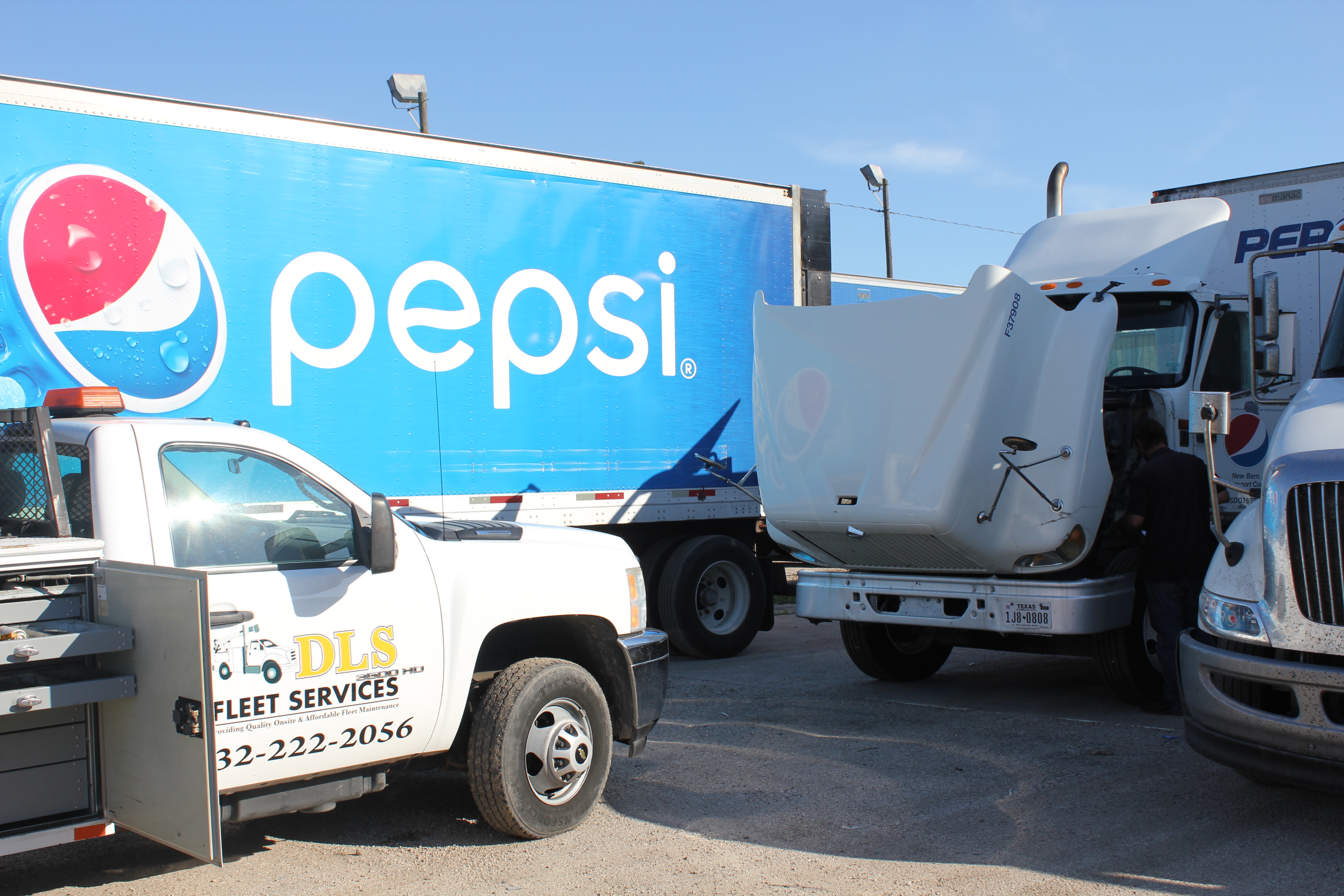 DLS Fleet Services LLC (Rosenberg, TX) on TruckDown