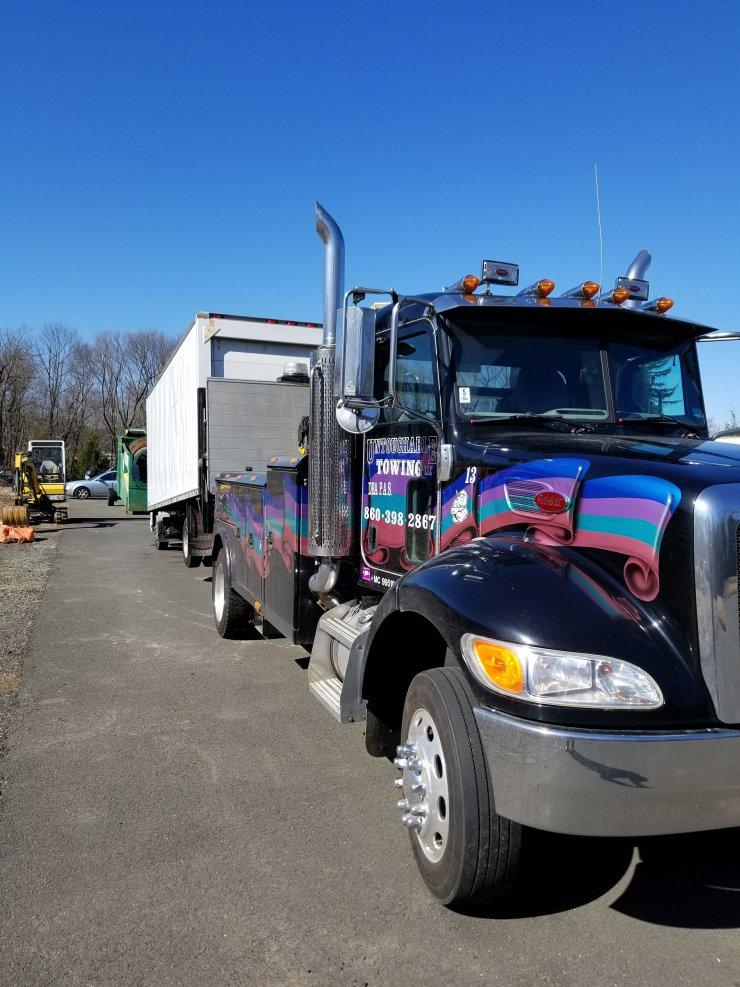 Connecticut Tow (Middletown, CT) on TruckDown