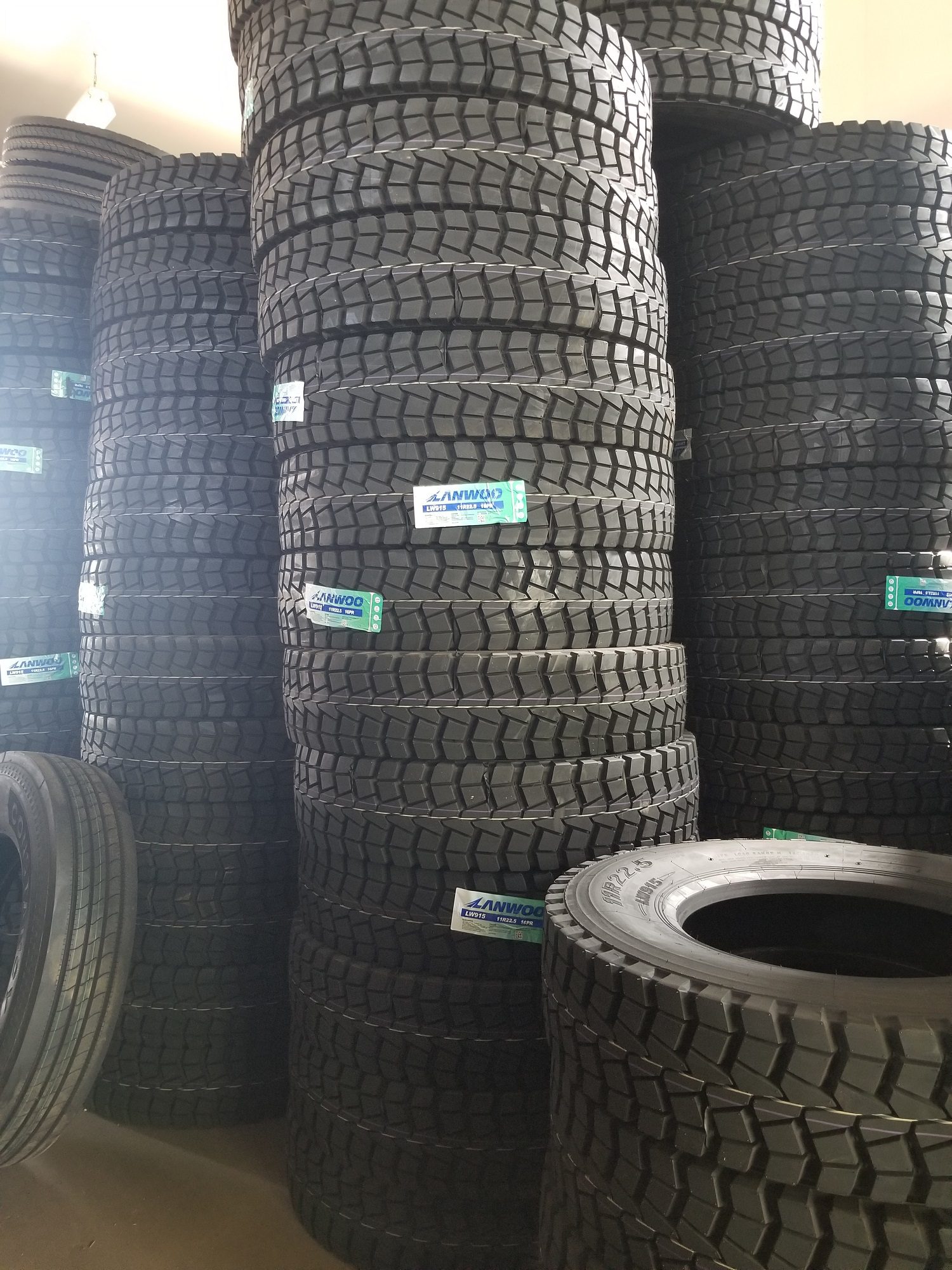 Barrie Truck, Trailer Repair & Tire Centre (Barrie, ON) on TruckDown